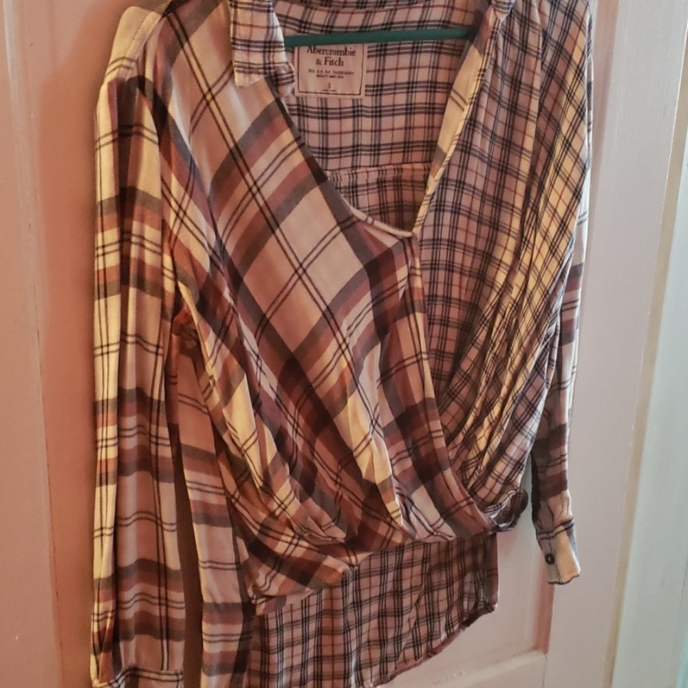 Abercrombie top